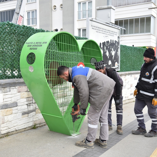 Atakum'a doğa dostu geri dönüşüm kutuları