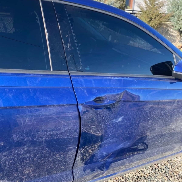 Park halindeki araca çarpıp kaçtı