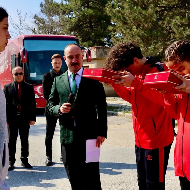 Kutsal emanetler Bilecik'ten geçti