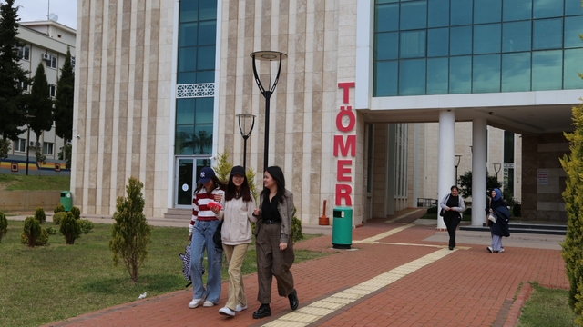 ALKÜ, yabancılara Türkçe öğretimi için sertifika programı başlatıyor