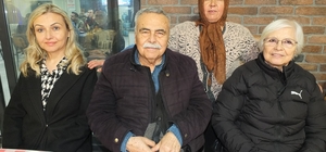 Burhaniyeli kadın muhtar 50 yıl sonra ilkokul öğretmenini ağırladı