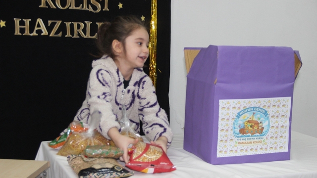 Cizre'de minik yüreklerden büyük dayanışma