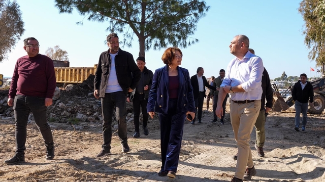 Başkan Gençay: "Mavişehir'de Atatürk Kültür ve Yaşam Alanı hızla yükseliyor"