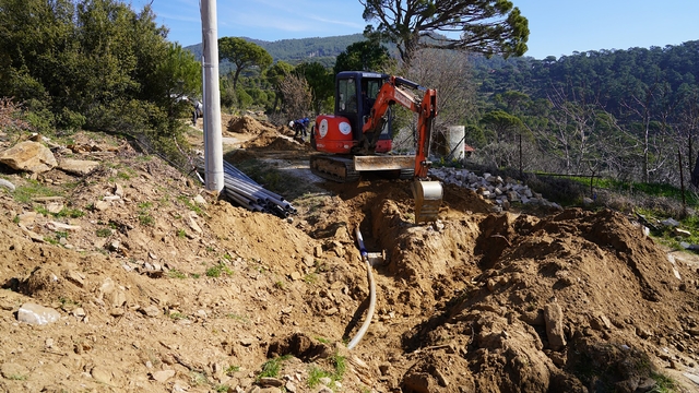 Kavaklıdere Çamlıyurt Mahallesi'nde içme suyu iletim hattı yenilendi