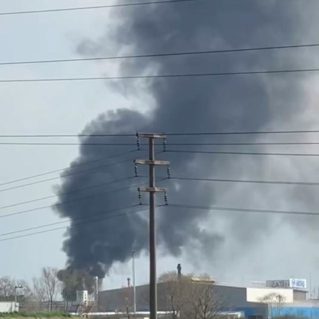 Yıldız Entegre fabrikasında korkutan yangın
Dev fabrikadan yükselen dumanla...