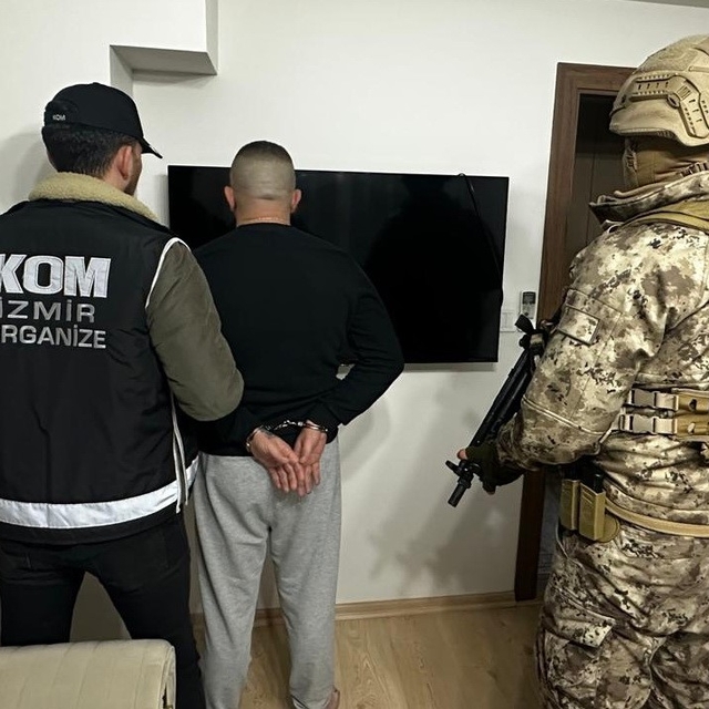 İzmir'de 'Genç Osman Çetesi'ne operasyon: 7 tutuklama