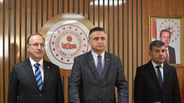 Kaymakamlık binasında ateş açıp, kendini odaya kilitledi (3)