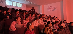 Öğrenciler tiyatro ile polislik mesleğini canlandırdı