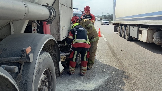 Bandırma'da tanker otomobille çarpıştı: 2 yaralı