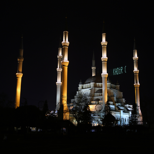 Adana, Mersin, Hatay ve Osmaniye'de Kadir Gecesi idrak edildi