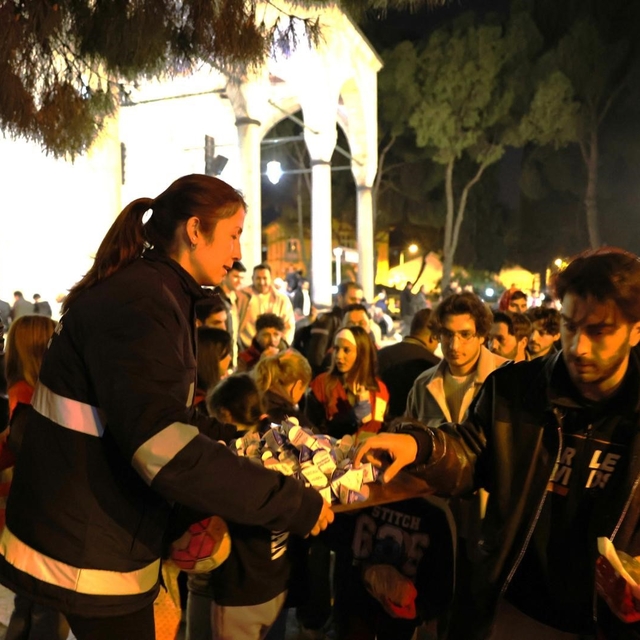 Aydın Büyükşehir'den Kadir Gecesi'nde lokum ikramı