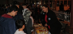 Bozdoğan Belediyesi’nden Kadir Gecesi’nde vatandaşlara ikram