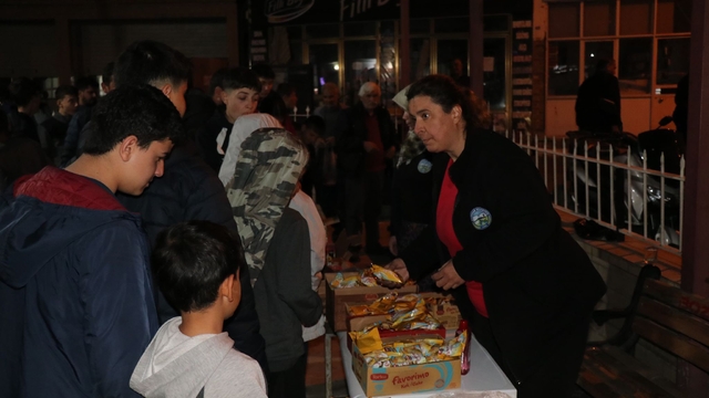 Bozdoğan Belediyesi'nden Kadir Gecesi'nde vatandaşlara ikram
