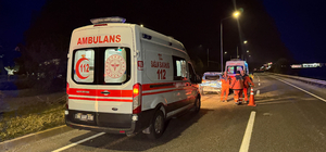 Uşak'ta tırın çarptığı otomobildeki 4 kişi yaralandı