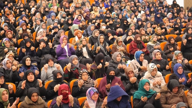 Bayburt'ta kadınlara yönelik Kadir Gecesi programı düzenlendi
