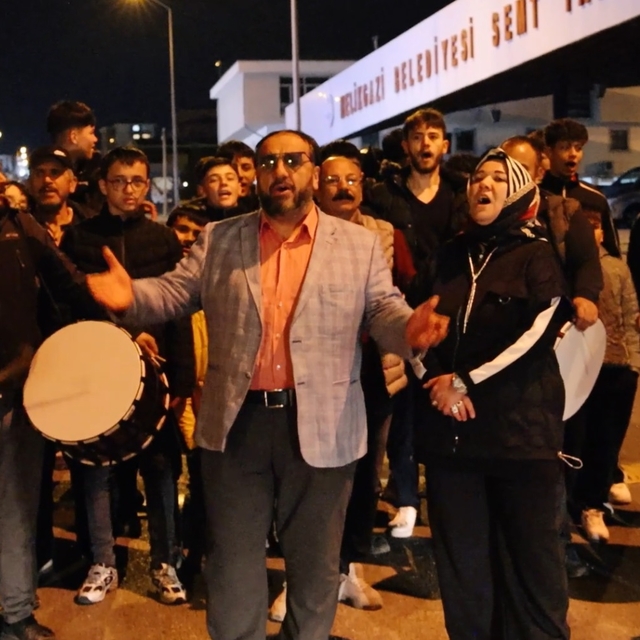 Kadın muhtar ve ramazan davulcularından 'Kadir Gecesi'nde ilahili klip