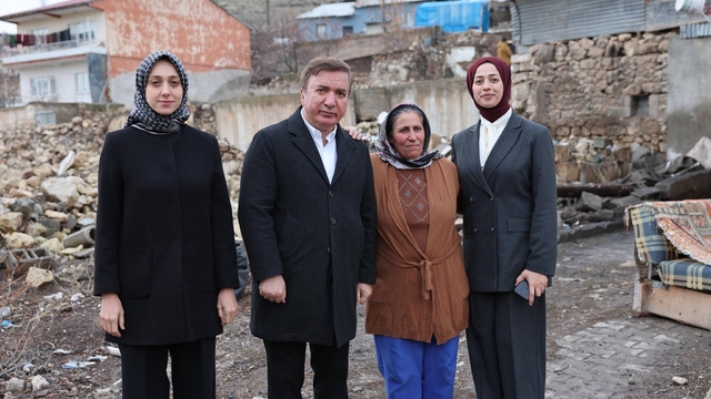 Vali Aydoğdu'dan Tercan'da hane ziyaretleri