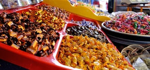 Bayram şekerleri tezgahları renklendirdi