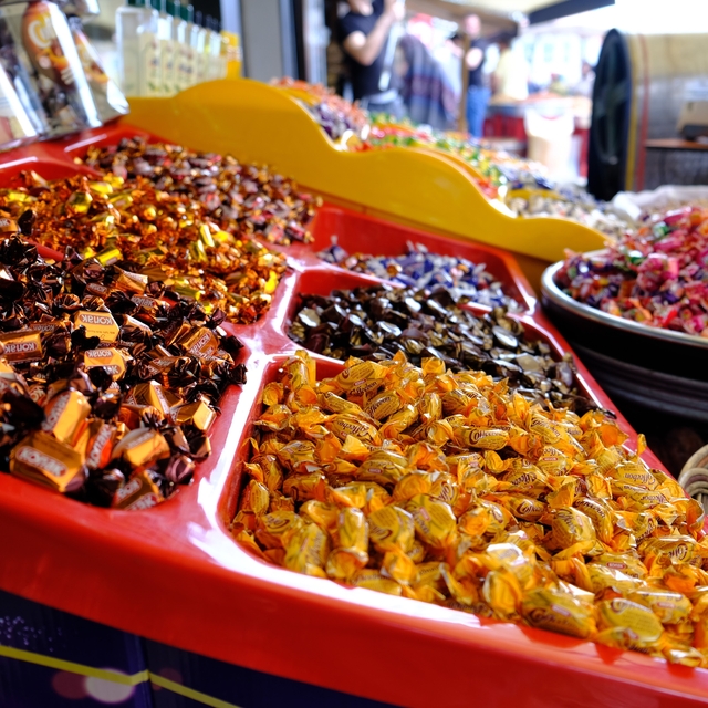 Bayram şekerleri tezgahları renklendirdi