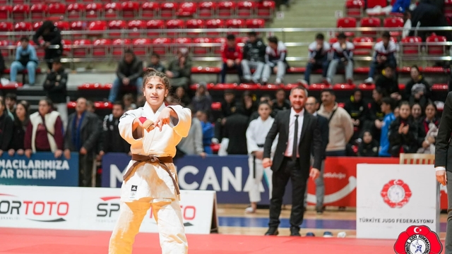 Birinci Avrupa Kupası'nda tatamiye çıkıyor