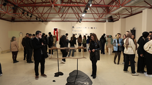 İyimserlik Etrafında Kayıtlar karma sergisi açıldı