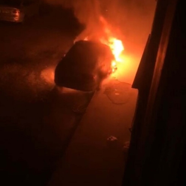 Trafik polisinin aracını kundaklayan sanıkların cezaları yeniden yargılamad...