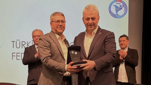 Türkiye Halk Oyunları Federasyonu Başkanı Hüseyin Güler EÜ'ye konuk oldu