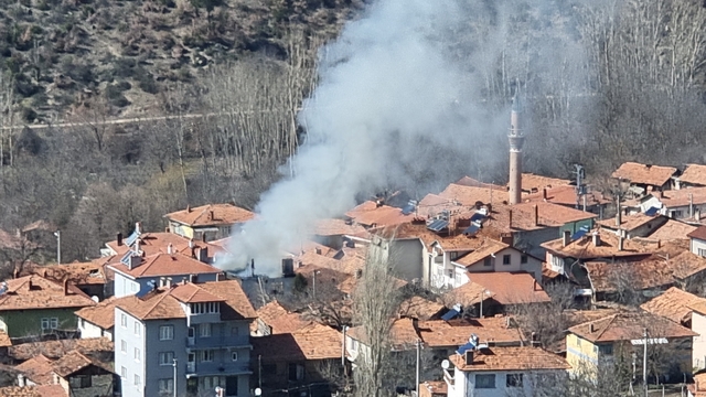 Köyde kurulan yangın vanaları muhtemel bir felaketi önledi