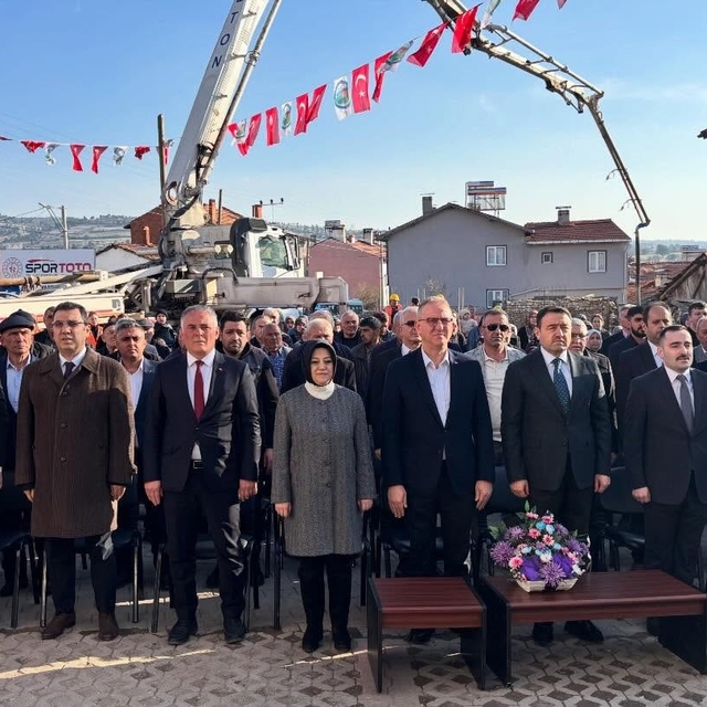 Domaniç'in Çukurca beldesine Gençlik Merkezi