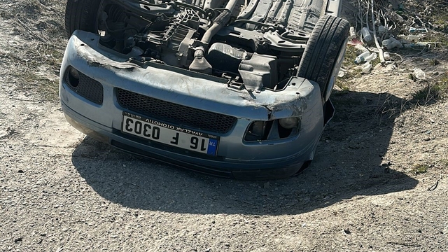 Sivrihisar'da otomobil takla attı: 2 yaralı