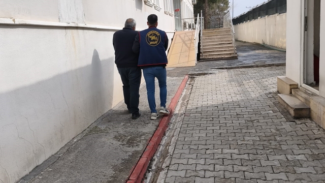 Batman'da geniş çaplı operasyon: 42 firari yakalandı