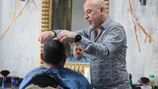 Konya'da berberlerde gün boyu bayram yoğunluğu