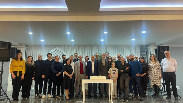 İftar programında bir araya gelen Egekent ailesi Tıp Bayramını kutladı