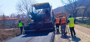 Nallıhan'da asfalt çalışmaları devam ediyor