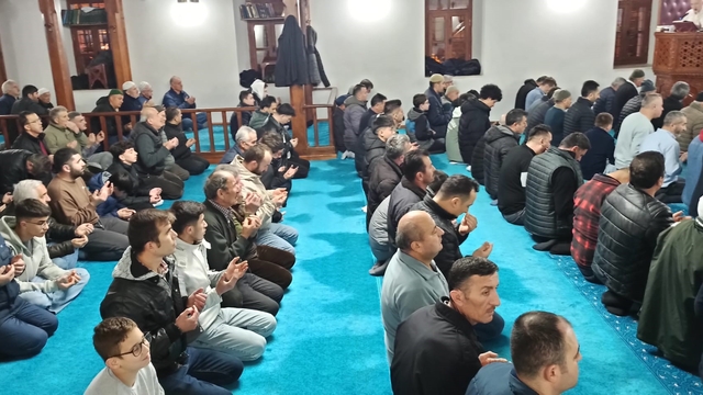 Devrek'te Kadir Gecesi coşkusu