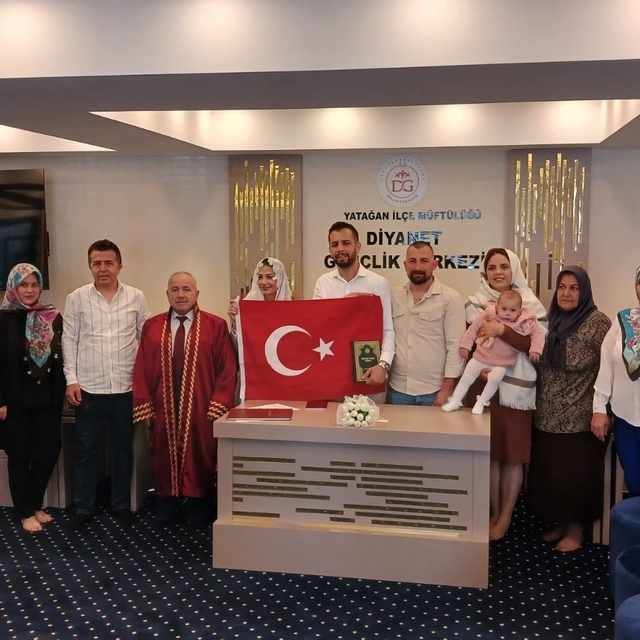 Kadir Gecesi'nde mutluluğa 'evet' dediler