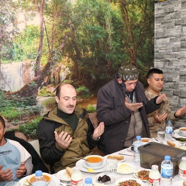 Oltu yürekleri ısıtan iftar