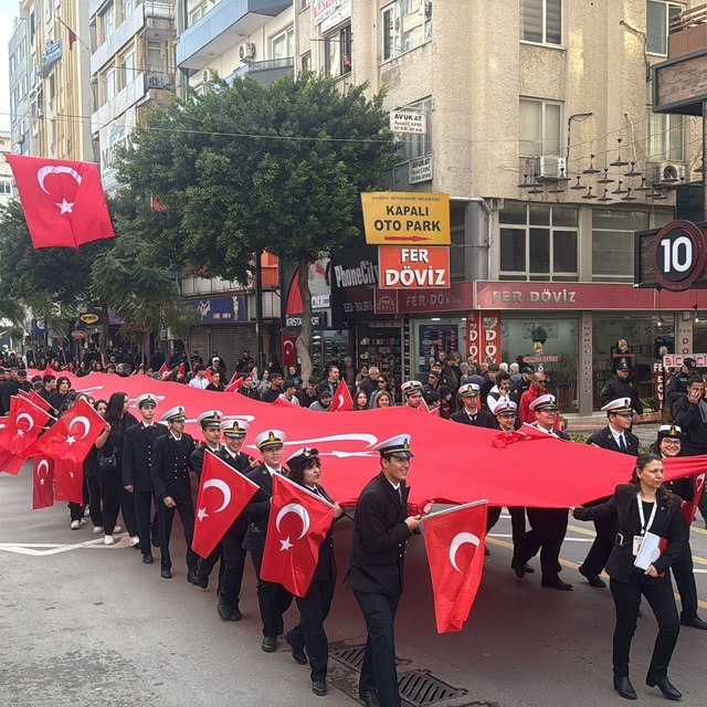 Atatürk'ün Mersin'e gelişinin 103'üncü yıl dönümü törenle kutlandı