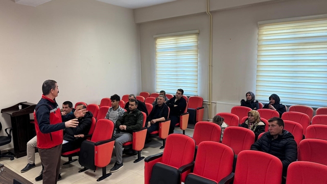 Dumlupınar'da Sürü Yönetimi Elemanı kursu açıldı