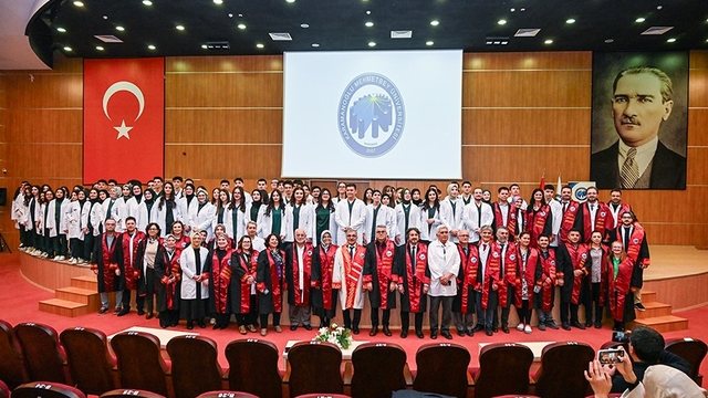 KMÜ'de tıp bayramı ve beyaz önlük giyme töreni düzenlendi
