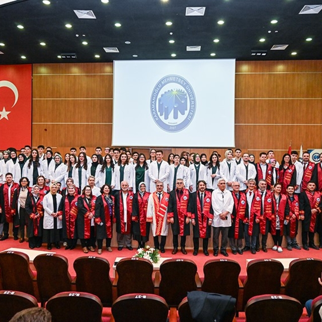 KMÜ'de tıp bayramı ve beyaz önlük giyme töreni düzenlendi