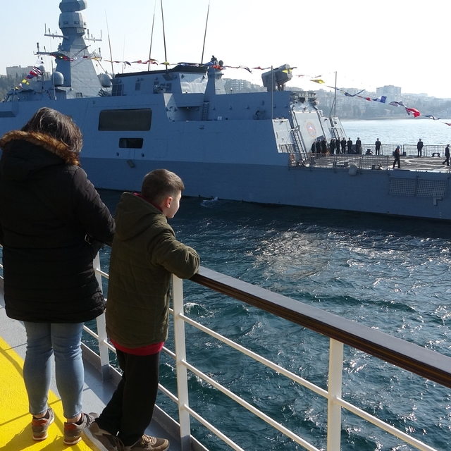 Ziyarete açılan TCG Heybeliada misafirlerini mest etti