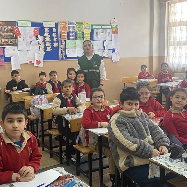 Kars'ta "Benim Kulübüm Yeşilay" etkinliği miniklerle buluştu