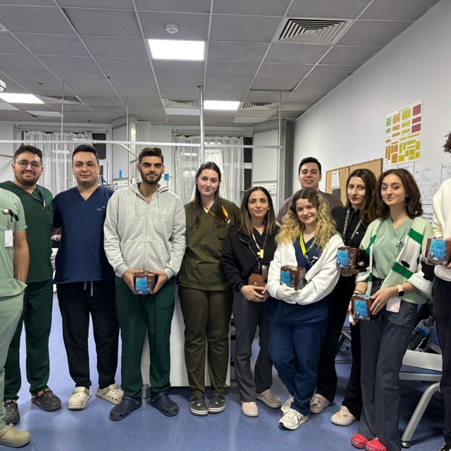 Yunusemre'de nöbetçi doktorlar unutulmadı