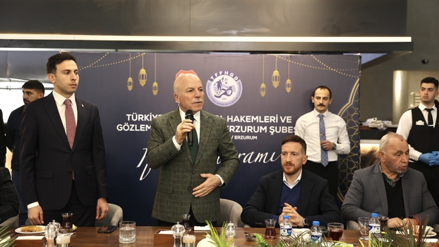 Hakemler iftar yemeğinde buluştu