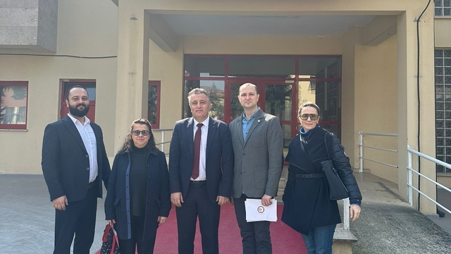 Eczacılardan Sevgi Evi'ne bayram desteği