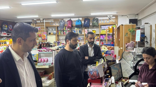 Antalya'da asırlık 'Zimem Defteri' geleneği 12 yıldır esnafa ve ihtiyaç sahibine can suyu oldu