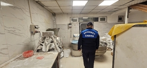 Şahinbey Belediyesi zabıta ekiplerinden gece denetimi