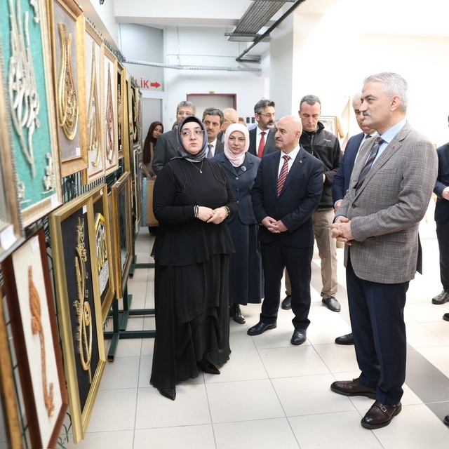 "Sanatın Diliyle Değerlerimiz" sergisi açıldı