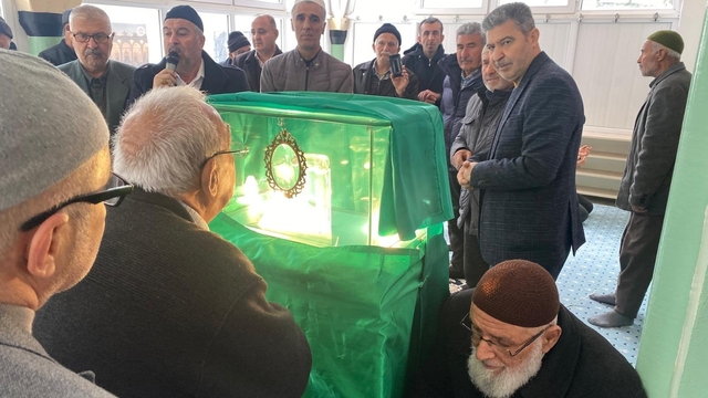 Besni'de Sakal-ı Şerif ziyarete açıldı